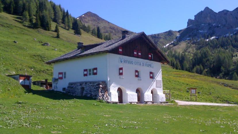 Rifugio Città di Fiume image 1